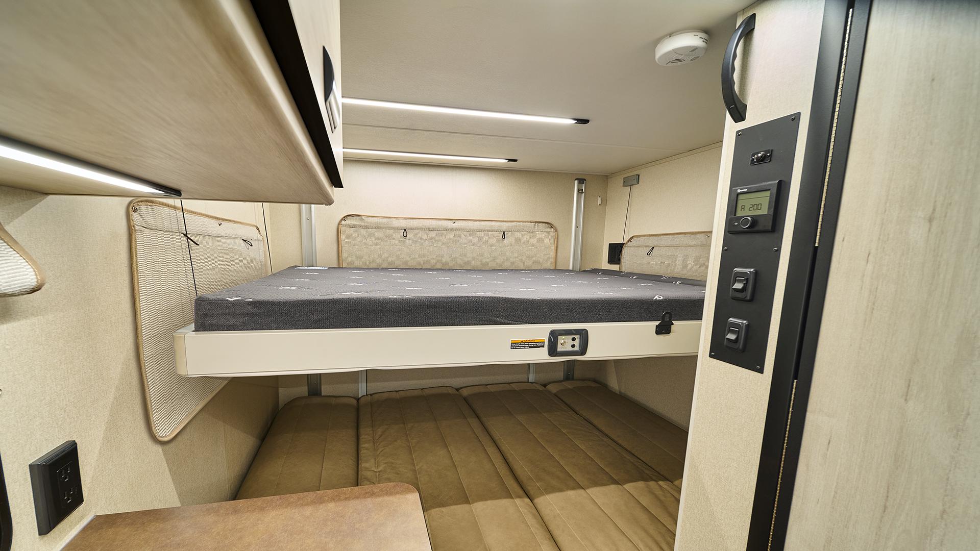 Winnebago Elora interior