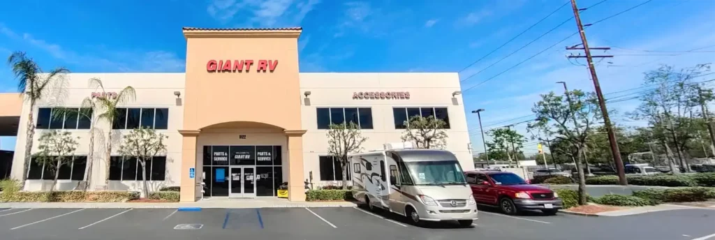Giant-RV-Montclair